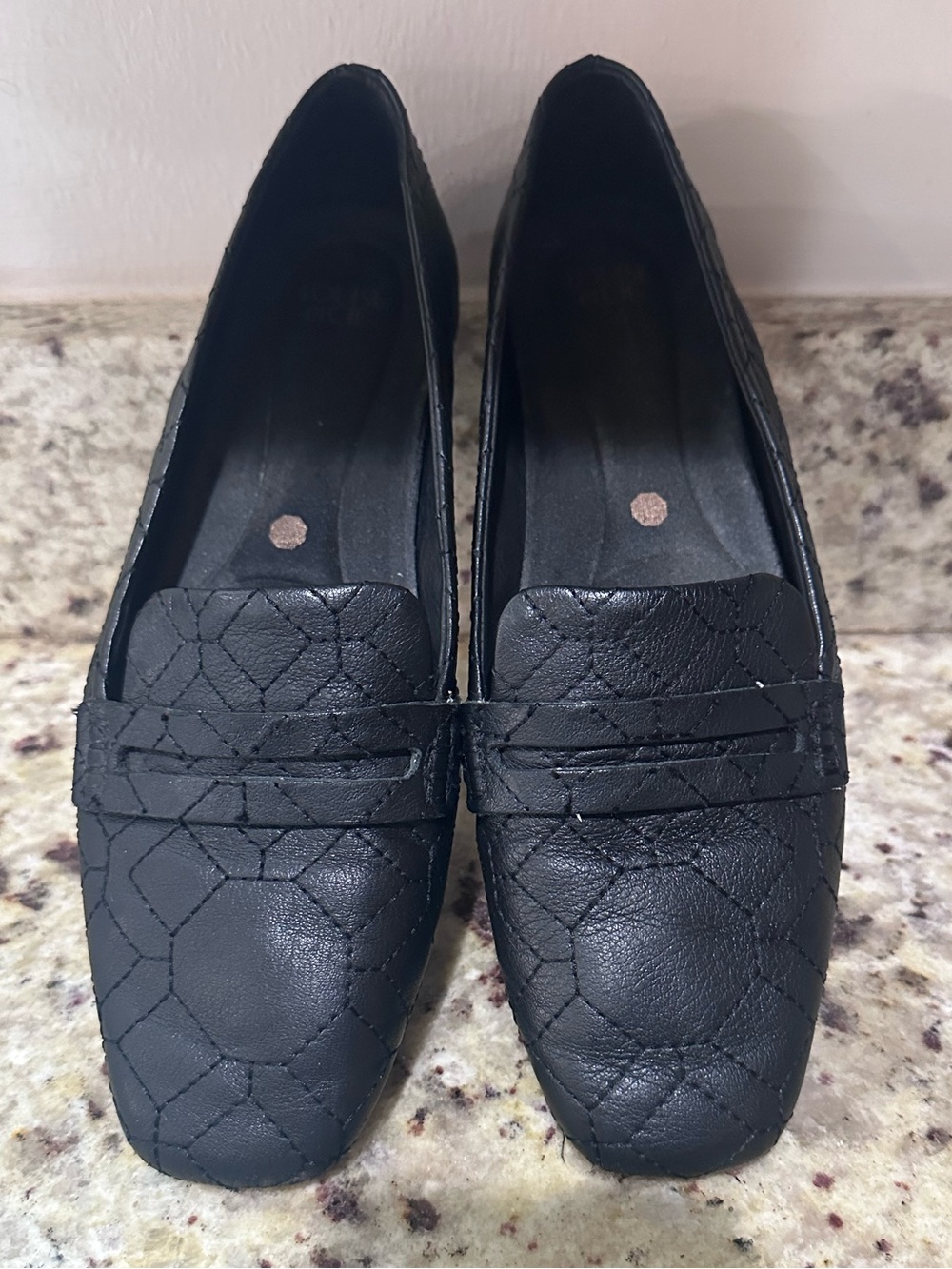 Louise et Cie Alamea Black Quilted Leather Penny Loafer Flats Size 7